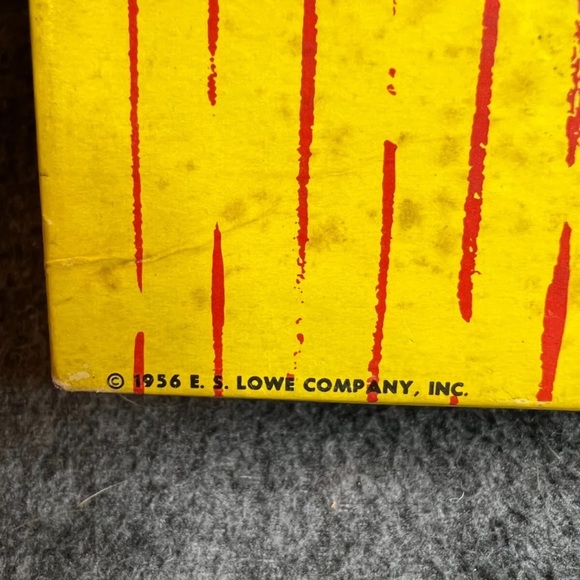 Rare Vintage Yahtzee 1956 1961 1967 Lowe Game w Original pieces and dice - Picture 6 of 6